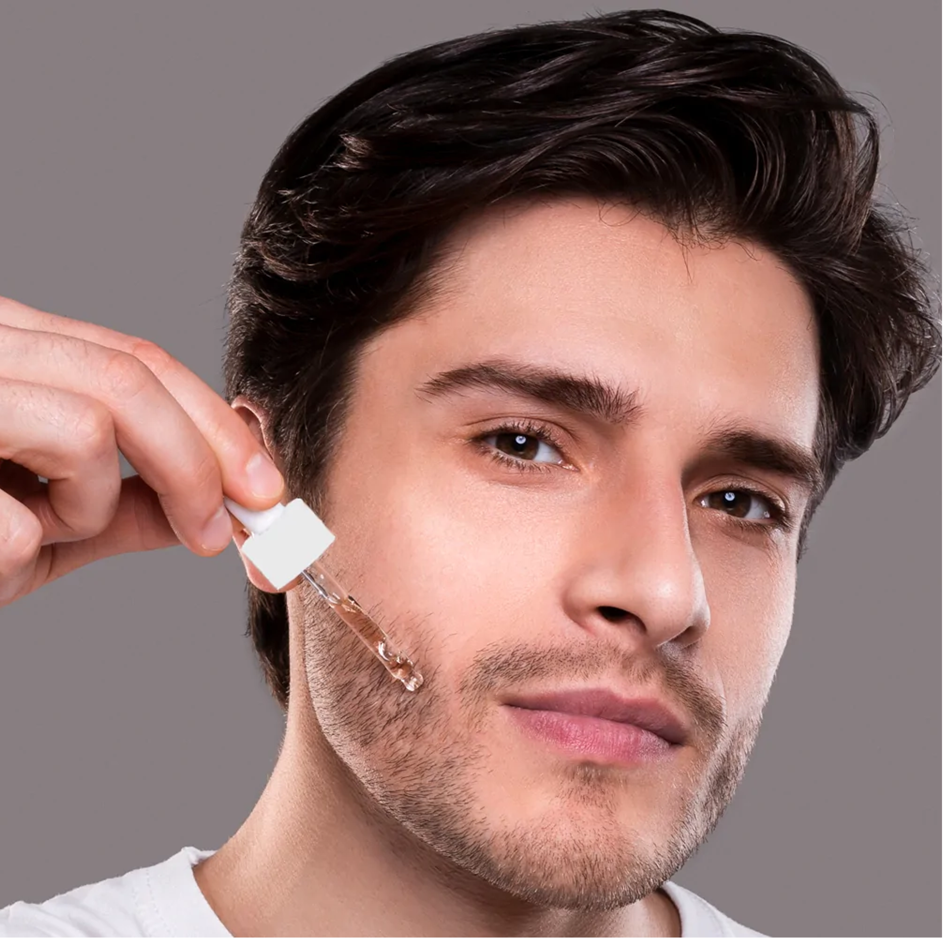 Le minoxidil pour la barbe : dangereux pour la santé ? – Max-Barber